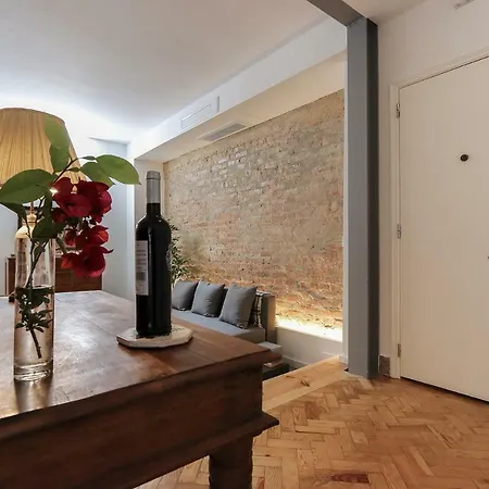 Apartment Chic Tailor Made 2 Bedroom