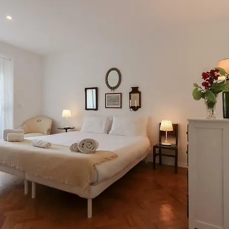 Chic Tailor Made 2 Bedroom Appartamento *